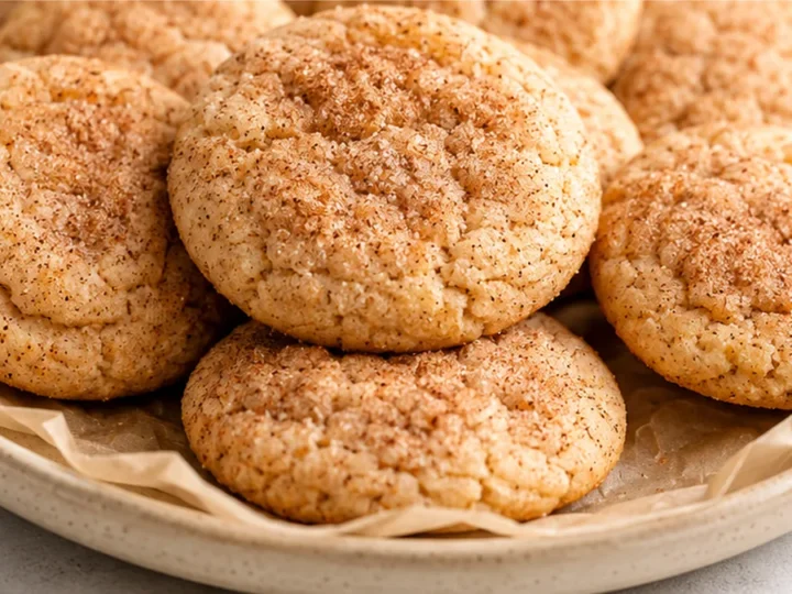 Melt-in-Your-Mouth Cinnamon Butter Cookies!