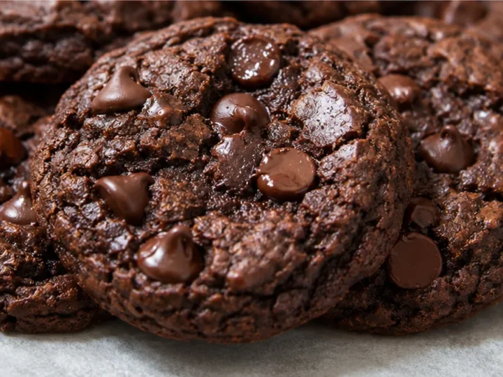 Fudgy Dirty Chocolate Cookies: Double Chocolate Bliss!