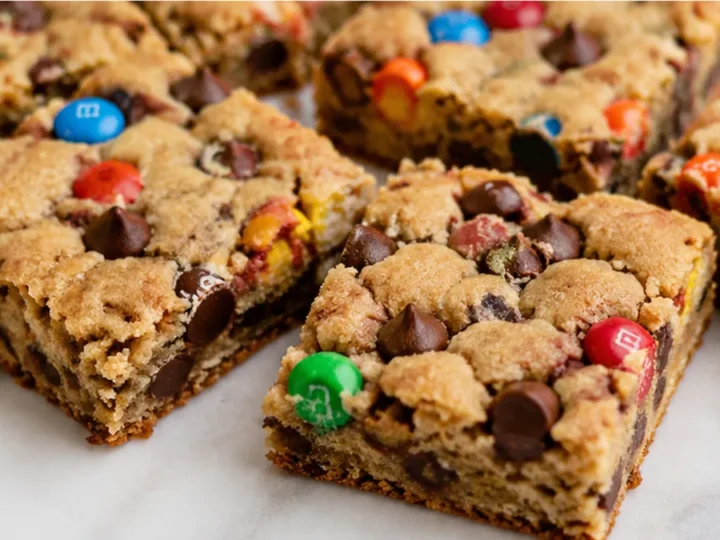 Candy Cookie Bars: Your Halloween Leftovers Just Got an Upgrade!