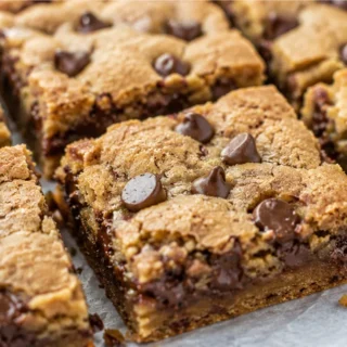 Chewy Brown Butter Chocolate Chip Cookie Bars