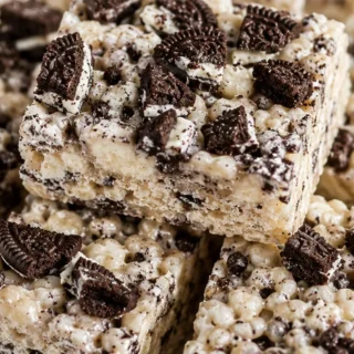 Cookies & Cream Crispy Treats