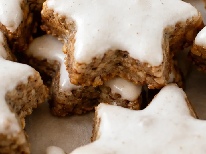 Zimtsterne: Melt-in-Your-Mouth Cookies!