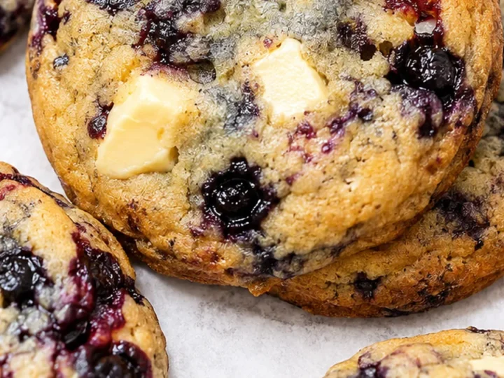 Bursting Lemon Blueberry Cookies